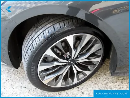 KIA K8 2.5 GASOLINE 2WD