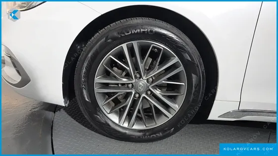 HYUNDAI GRANDEUR 3.0 LPI MODERN (RENTAL CAR)