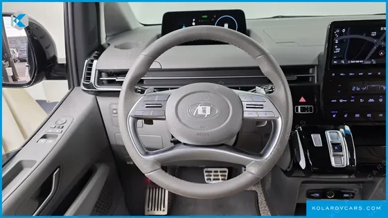HYUNDAI STARIA L3.5 LOUNGE 7-SEATER