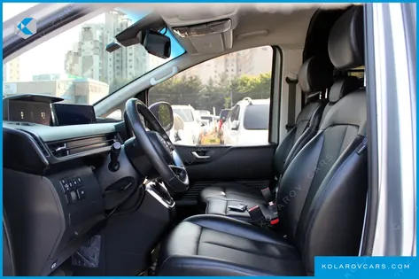 HYUNDAI STARIA CARGO 3-SEATER