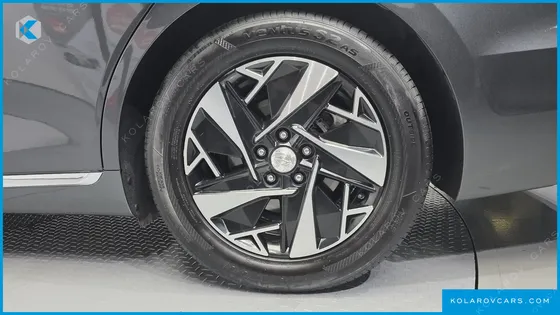HYUNDAI GRANDEUR EXCLUSIVE