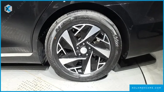 HYUNDAI GRANDEUR LE BLANC