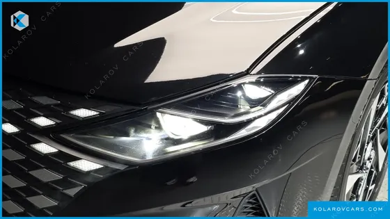 HYUNDAI GRANDEUR LE BLANC