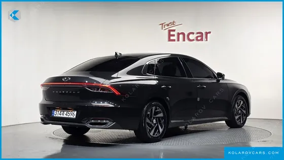HYUNDAI GRANDEUR LE BLANC