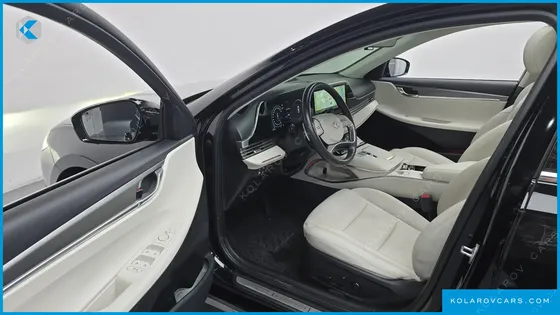 HYUNDAI GRANDEUR LE BLANC