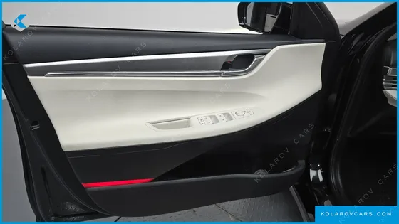 HYUNDAI GRANDEUR LE BLANC