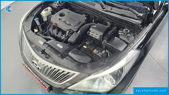 HYUNDAI GRANDEUR HG240 MODERN