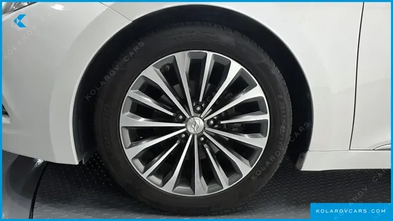 HYUNDAI GRANDEUR HG300 PREMIUM