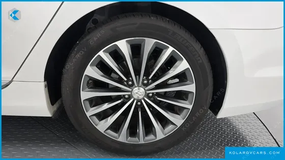 HYUNDAI GRANDEUR HG300 PREMIUM