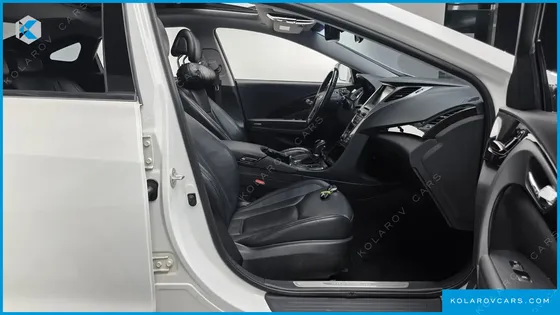HYUNDAI GRANDEUR HG300 PREMIUM