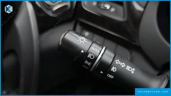 HYUNDAI GRANDEUR HG300 PREMIUM