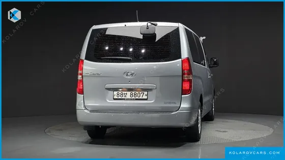 HYUNDAI STAREX 3-SEATER VAN