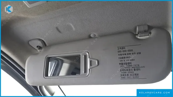 HYUNDAI STAREX 5-SEATER VAN