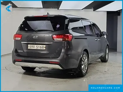 KIA CARNIVAL 9-SEATER PRESTIGE