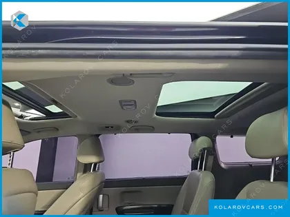 KIA CARNIVAL 9-SEATER PRESTIGE