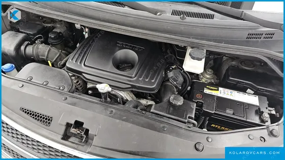 HYUNDAI STAREX 12-SEATER WAGON