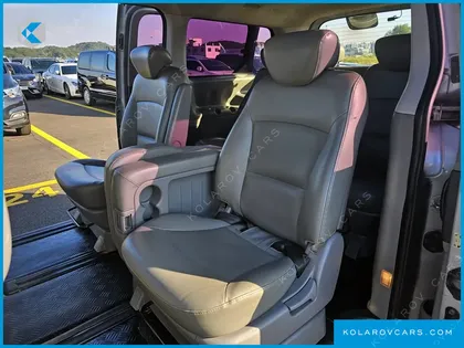 HYUNDAI STAREX 12-SEATER WAGON
