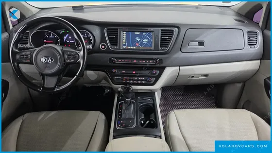 KIA CARNIVAL 11-SEATER LUXURY