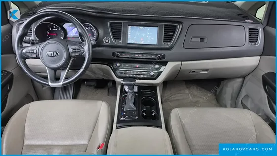 KIA CARNIVAL 9-SEATER LUXURY