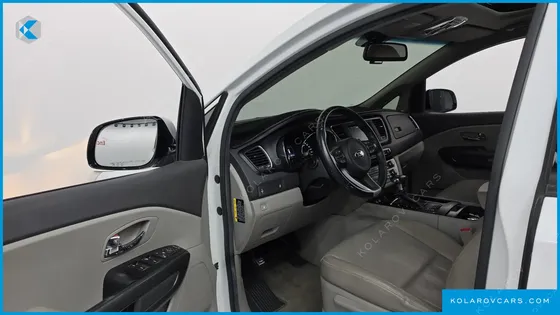 KIA CARNIVAL 9-SEATER LUXURY