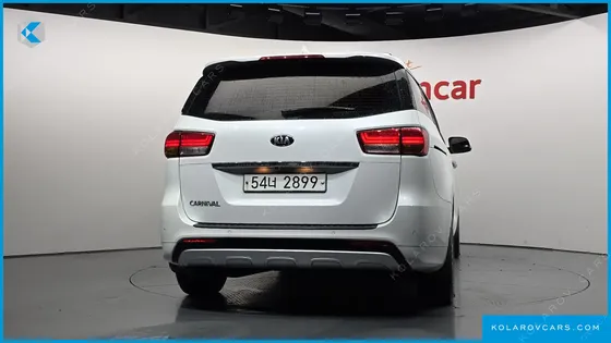 KIA CARNIVAL 9-SEATER PRESTIGE