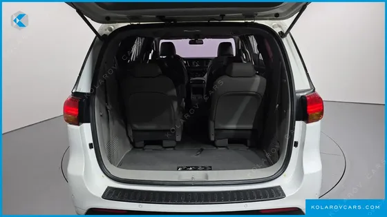 KIA CARNIVAL 9-SEATER PRESTIGE