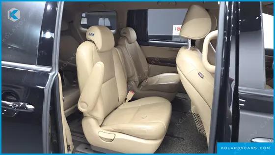 KIA CARNIVAL 9-SEATER HI-LIMOUSINE