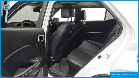 HYUNDAI VENUE 1,6 PREMIUM