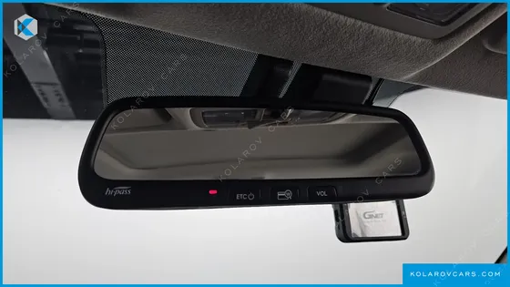 HYUNDAI VENUE 1,6 PREMIUM