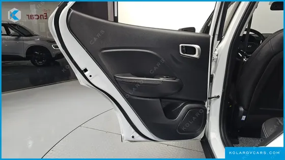 HYUNDAI VENUE 1,6 PREMIUM