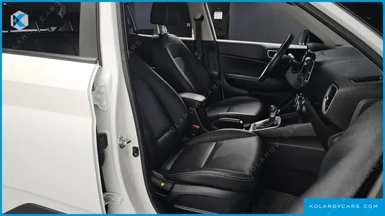 HYUNDAI VENUE 1,6 PREMIUM
