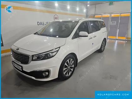 KIA CARNIVAL 9-SEATER LUXURY