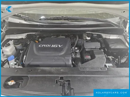 KIA CARNIVAL 9-SEATER LUXURY