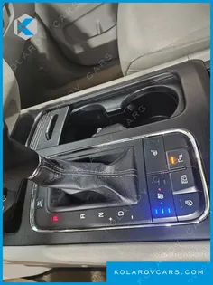 KIA CARNIVAL 9-SEATER LUXURY