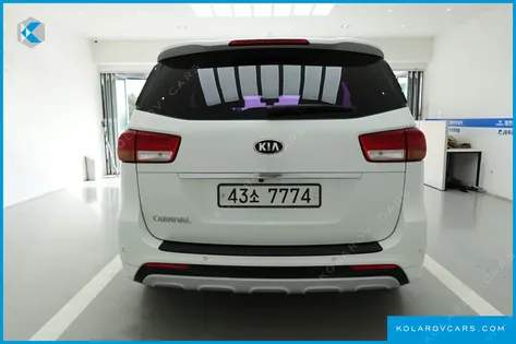 KIA CARNIVAL 9-SEATER PRESTIGE