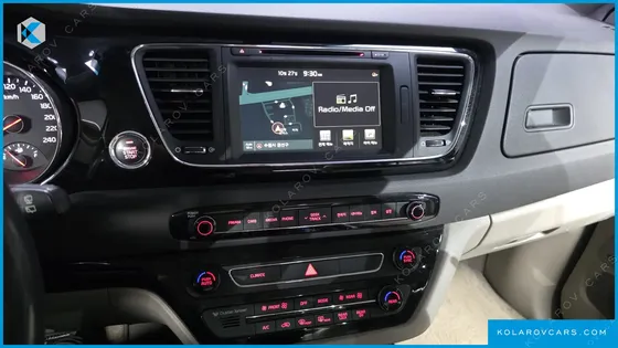 KIA CARNIVAL 9-SEATER NOBLESSE