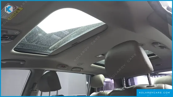 KIA CARNIVAL 9-SEATER NOBLESSE