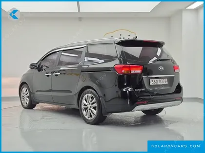 KIA CARNIVAL 9-SEATER PRESTIGE