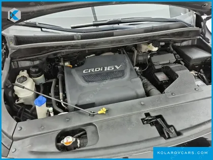 KIA CARNIVAL 9-SEATER PRESTIGE