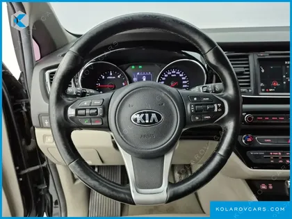 KIA CARNIVAL 9-SEATER PRESTIGE