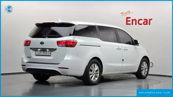 KIA CARNIVAL 11-SEATER DELUXE