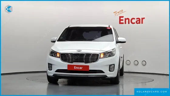 KIA CARNIVAL 11-SEATER DELUXE