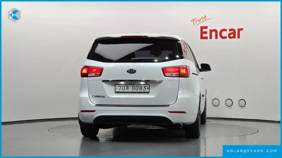 KIA CARNIVAL 11-SEATER DELUXE