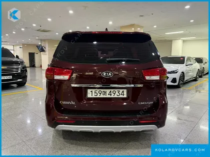 KIA CARNIVAL 7-SEATER LIMOUSINE