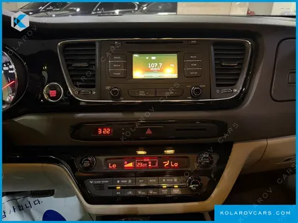 KIA CARNIVAL 7-SEATER LIMOUSINE