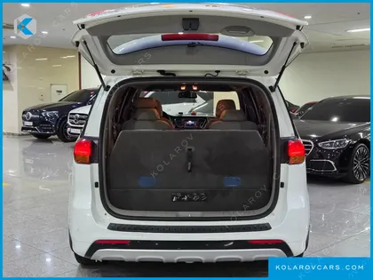 KIA CARNIVAL 9-SEATER LUXURY