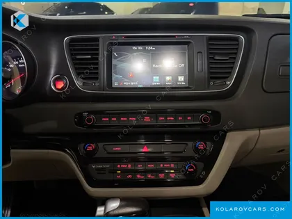KIA CARNIVAL 9-SEATER LUXURY