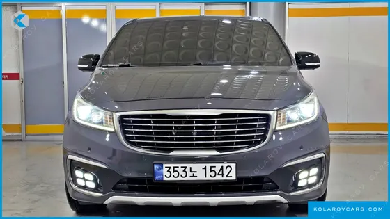 KIA CARNIVAL 7-SEATER LIMOUSINE