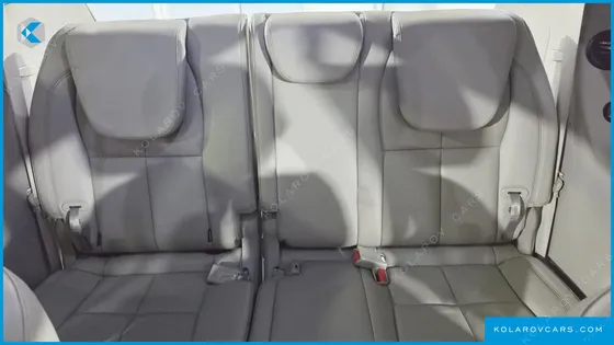 KIA CARNIVAL 7-SEATER LIMOUSINE