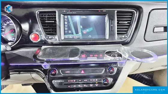 KIA CARNIVAL 7-SEATER LIMOUSINE